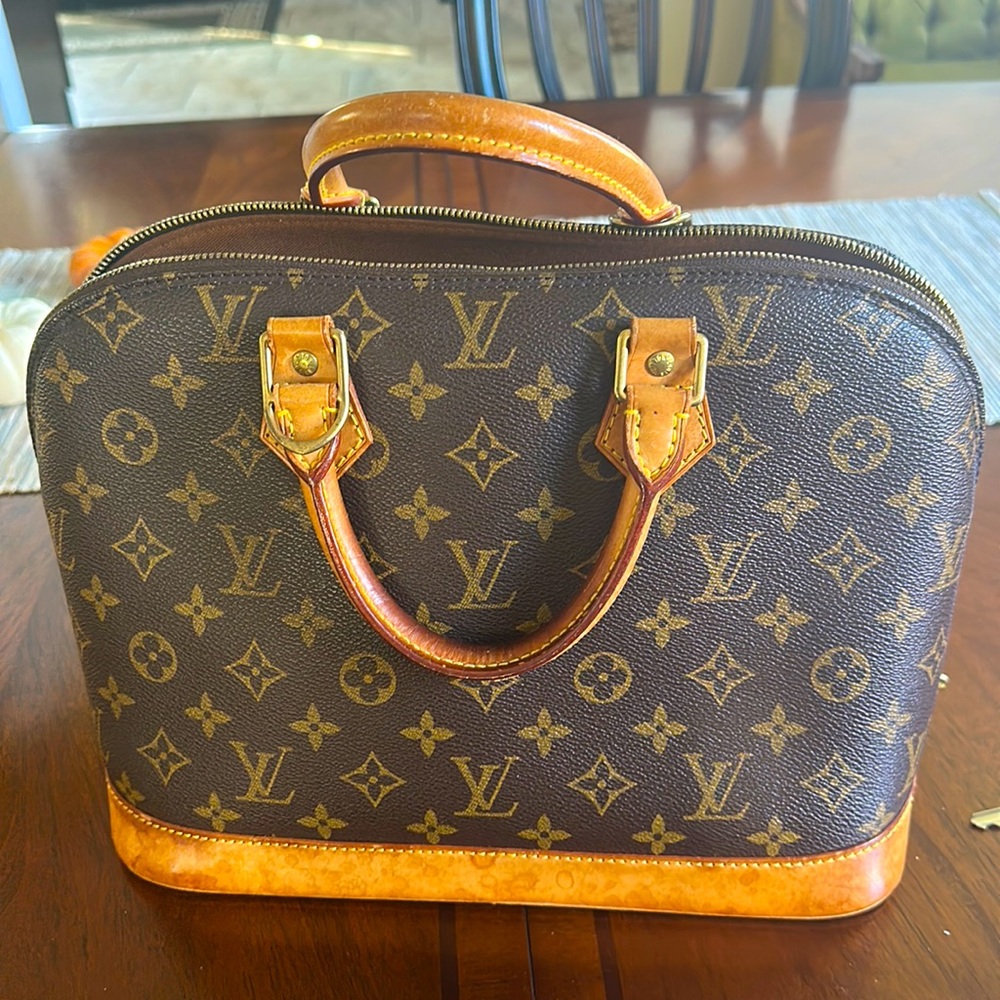 Louis Vuitton Alma PM Monogram
